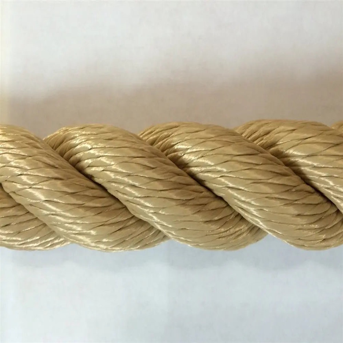 1-18 POLYESTER 3 STRAND ROPE - 10-0